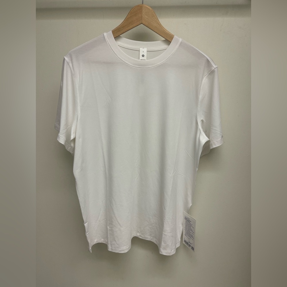 White lululemon shirt women/men size 8